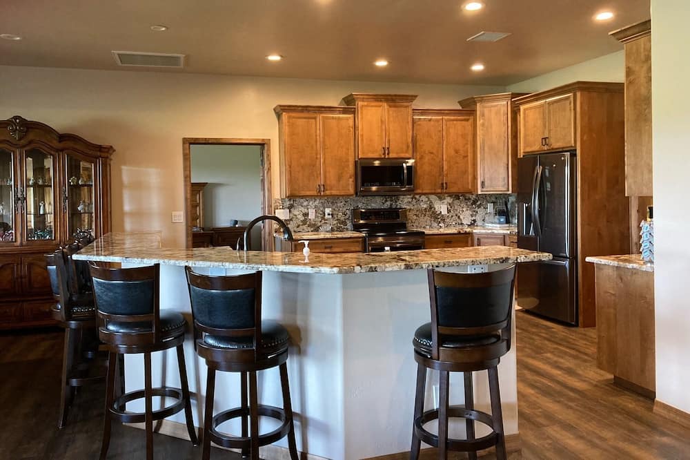 Photo of Kitchen in Munds Park