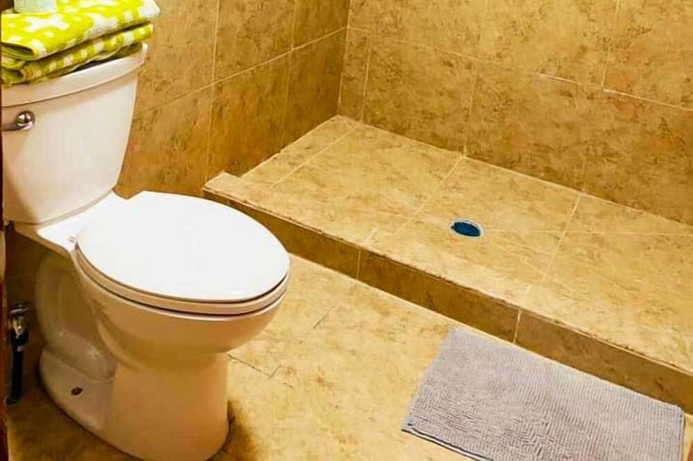 Photo of Bathroom in Creel