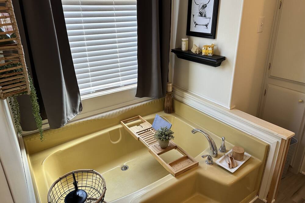 Photo of Bathroom in Fort Mohave