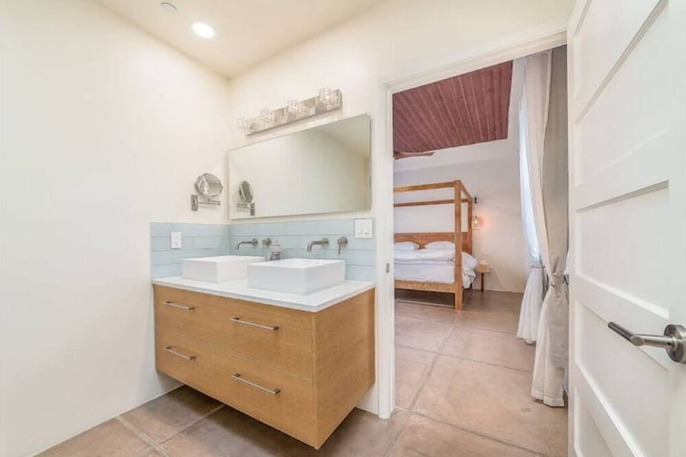 Photo of Bathroom in Menlo Park