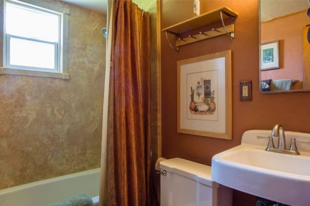 Photo of Bathroom in West Sedona
