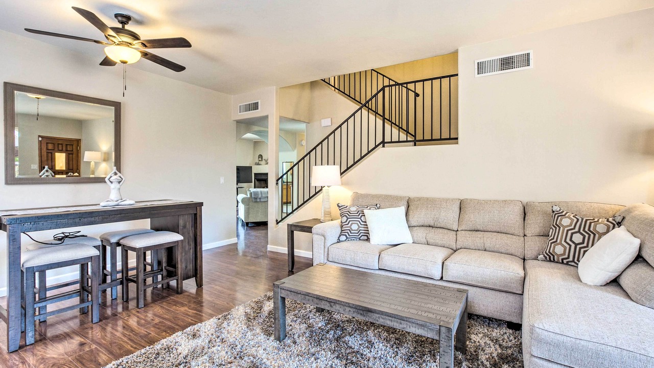 Photo of Livingroom in Copper Creek