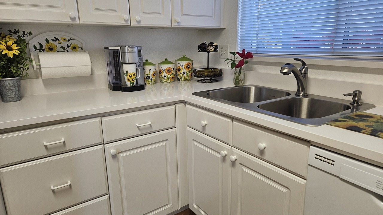 Photo of Kitchen in Villages of Green Valley