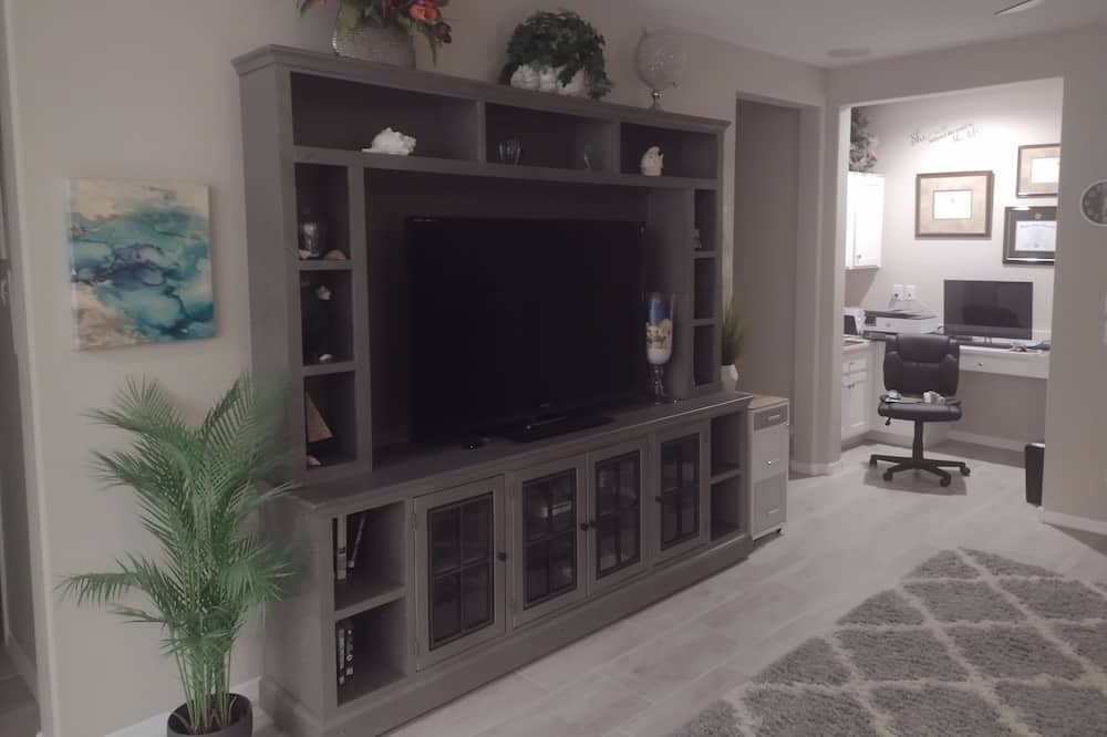 Photo of Bedroom in Maricopa
