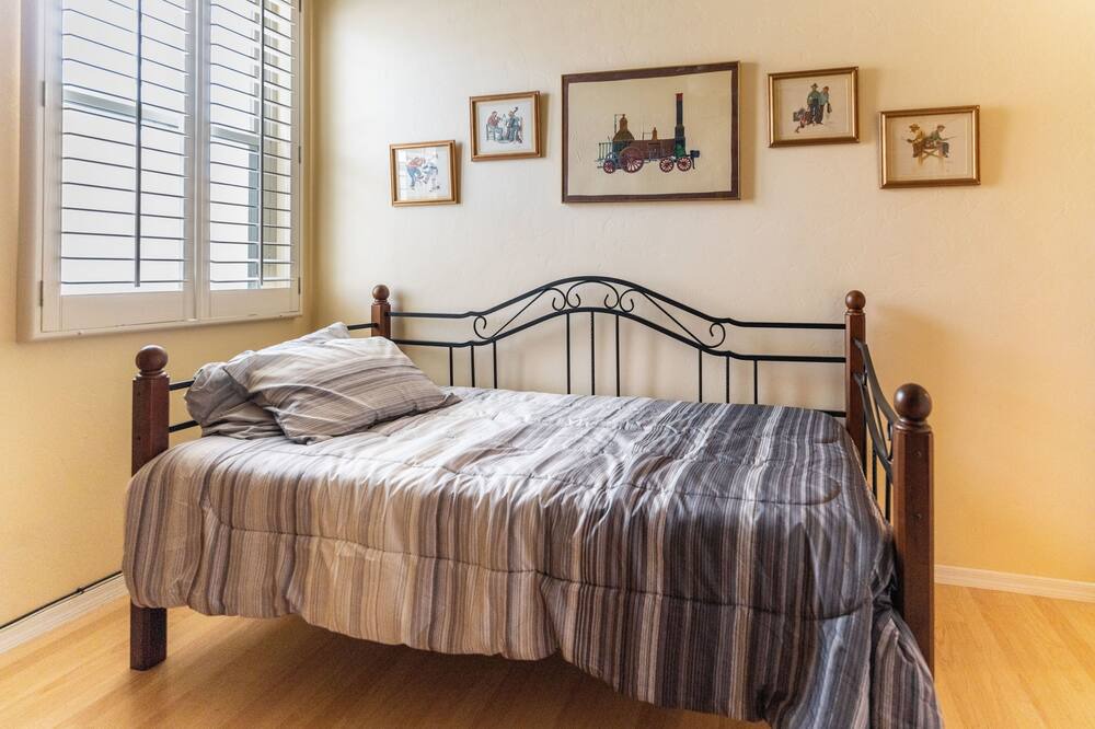 Photo of Bedroom in Cortaro