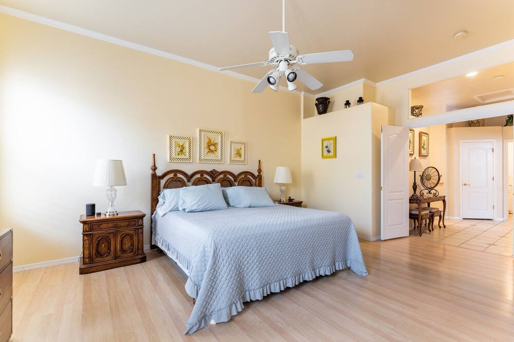 Photo of Bedroom in Cortaro