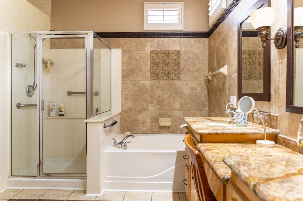 Photo of Bathroom in Cortaro