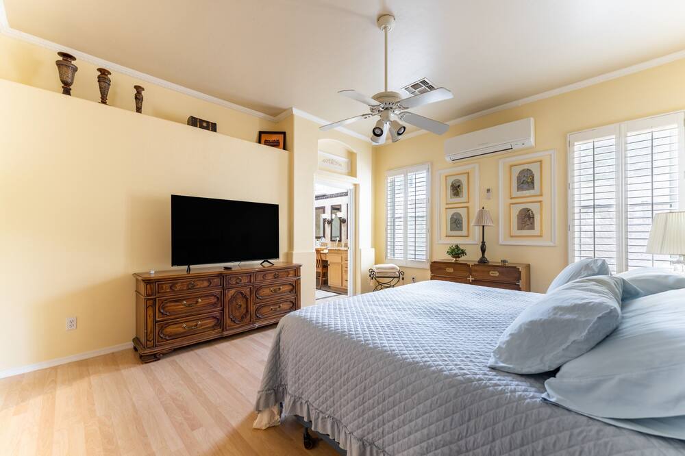 Photo of Bedroom in Cortaro