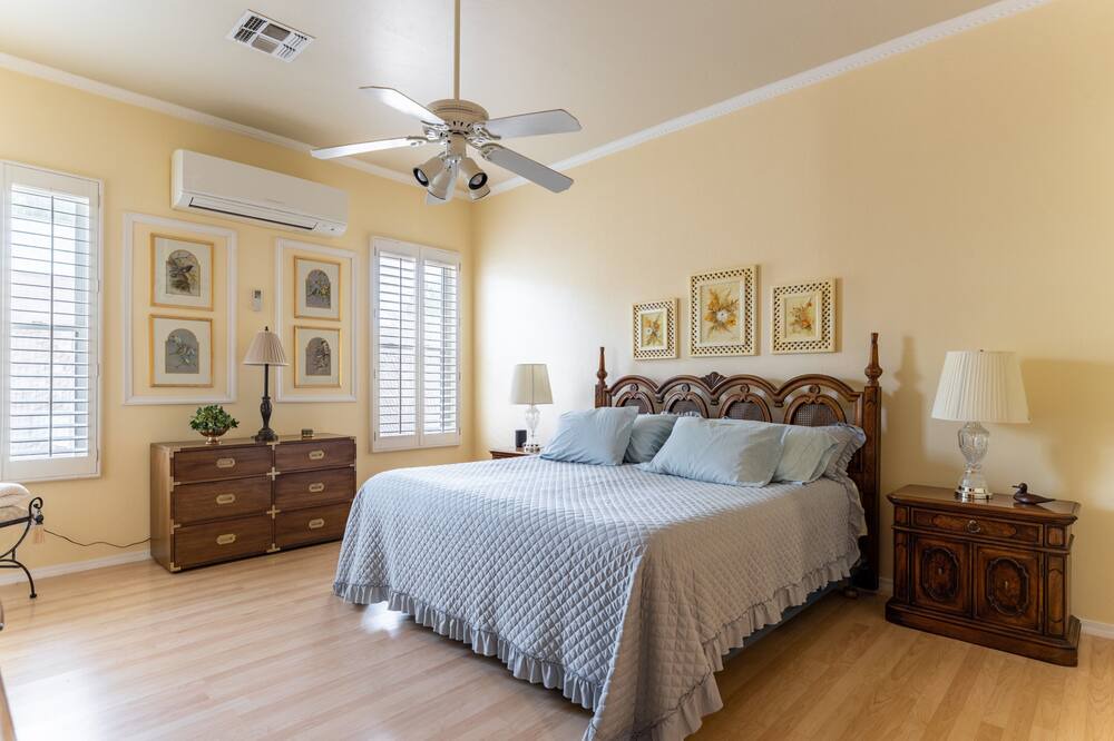 Photo of Bedroom in Cortaro