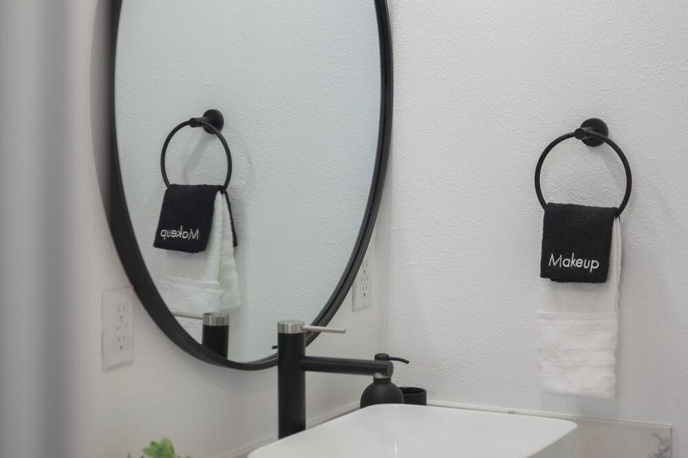 Photo of Bathroom in Wonder Valley
