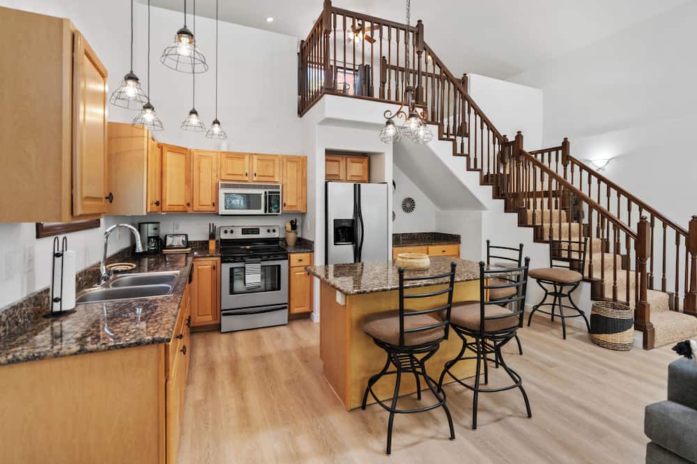Photo of Kitchen in Munds Park