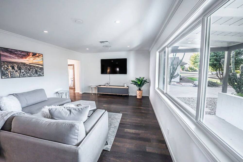 Photo of Livingroom in Village Grove