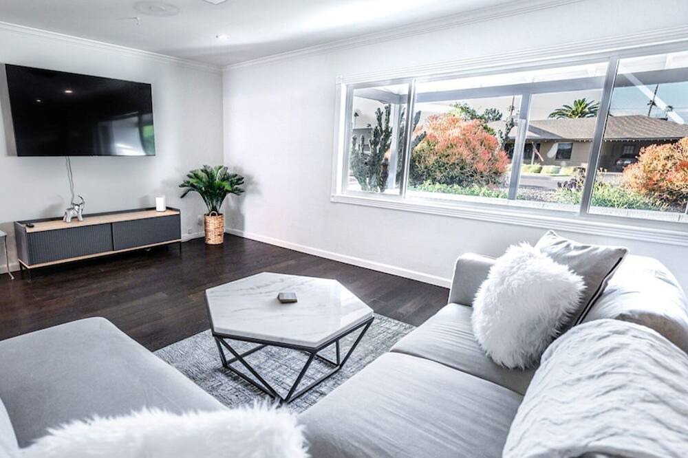 Photo of Livingroom in Village Grove