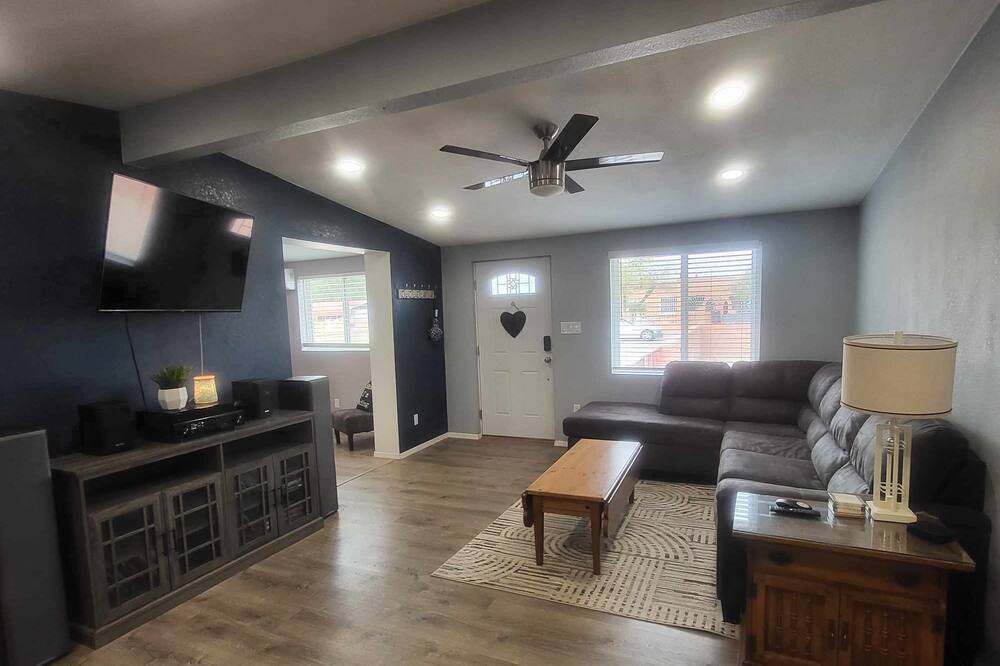 Photo of Livingroom in Tucson