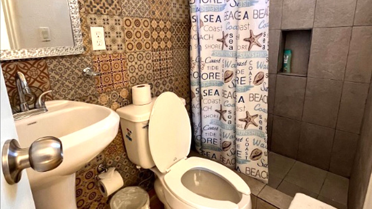 Photo of Bathroom in Esterito
