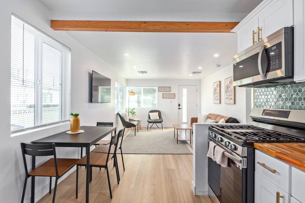 Photo of Kitchen in Camelback East