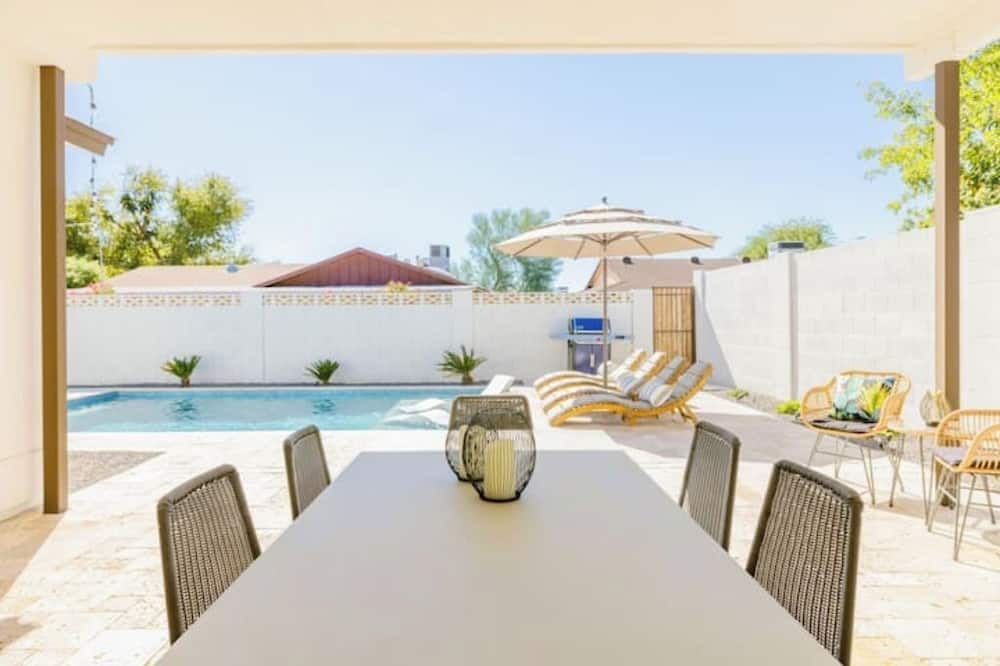 Photo of Outdoor in Pointe Scottsdale