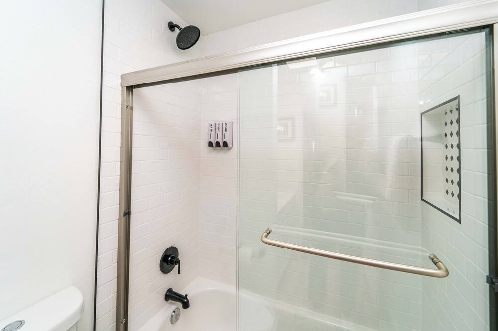 Photo of Bathroom in Villages of Green Valley