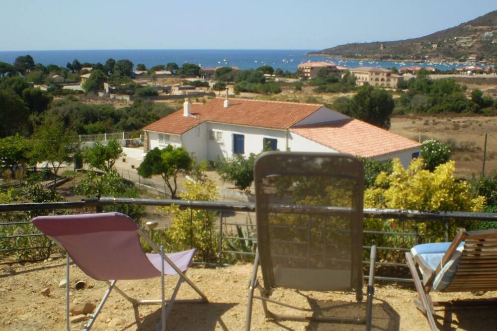 Photo of Patio Balcony in Coggia