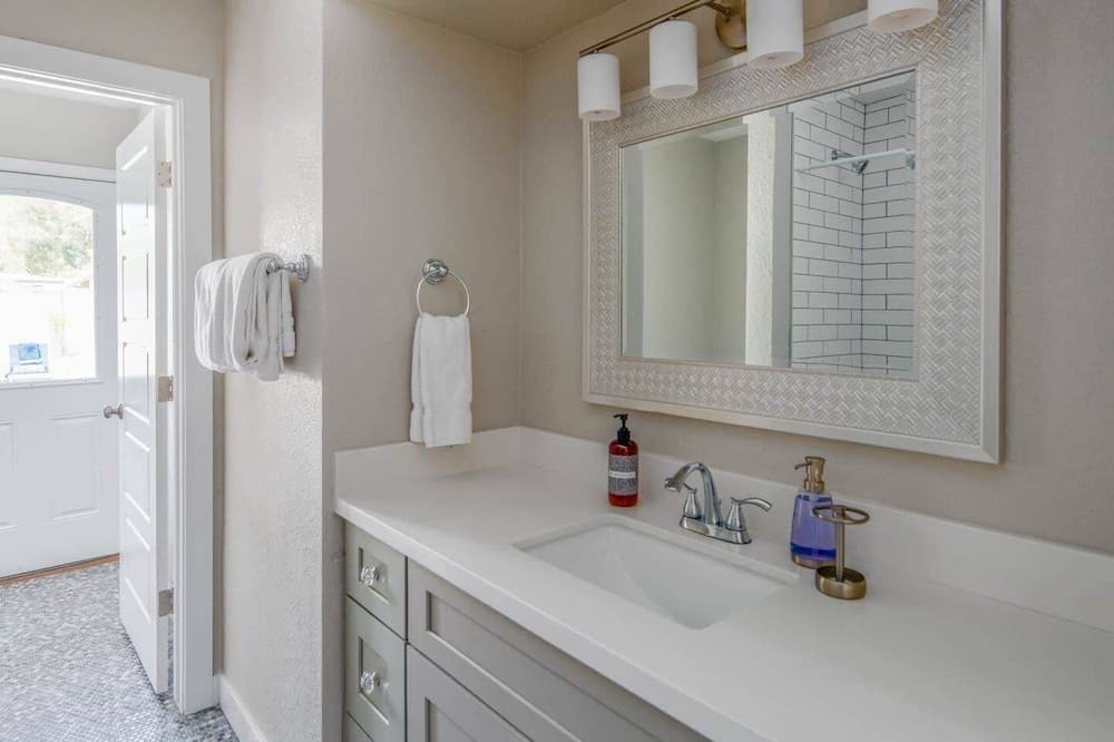 Photo of Bathroom in Rancho Saguaro