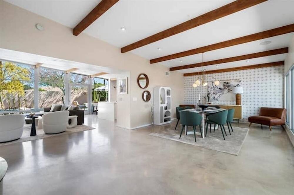 Photo of Livingroom in Village Grove