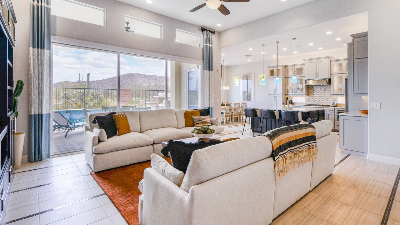 Photo of Livingroom in Dove Mountain