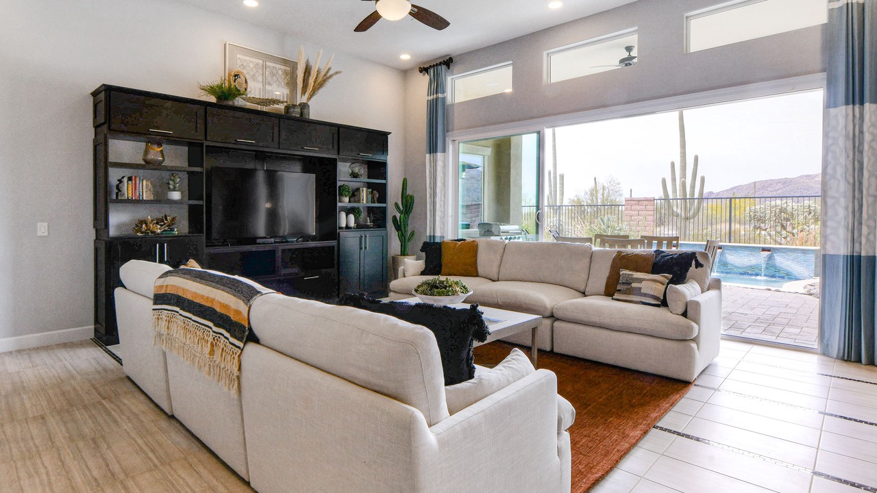 Photo of Livingroom in Dove Mountain