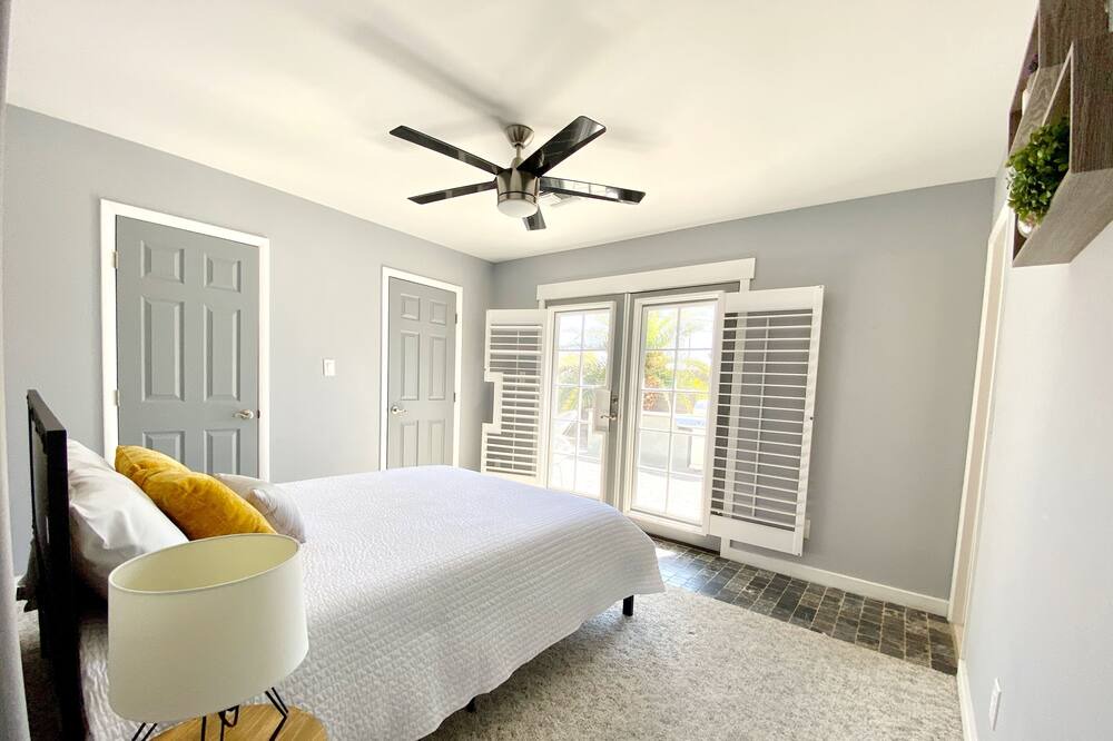 Photo of Bedroom in Pointe Scottsdale