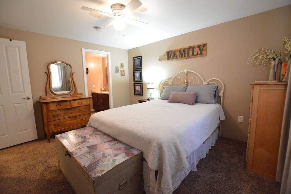 Photo of Bathroom in Page