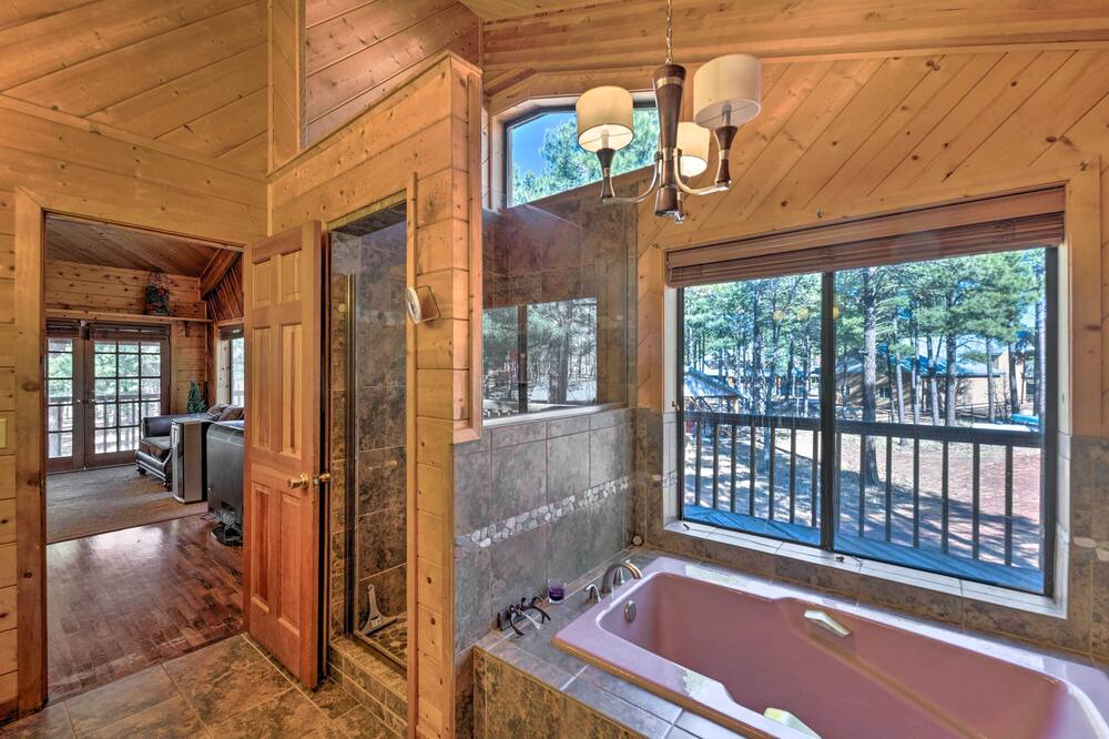 Photo of Bathroom in Clay Springs