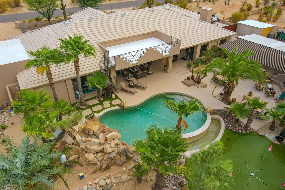Photo of Outdoor in Paradise Heights