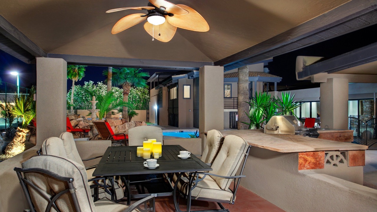 Photo of Outdoor in Paradise Valley Village