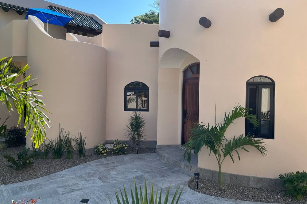 Photo of Outdoor in Los Ayala