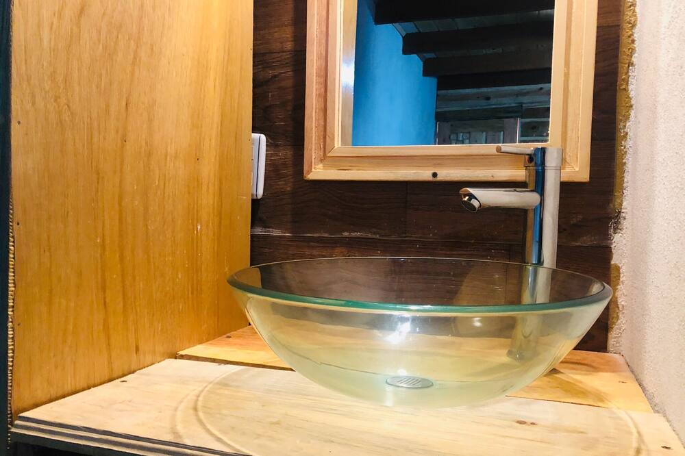 Photo of Bathroom in Creel