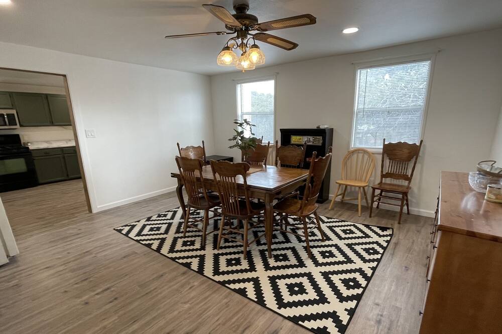 Photo of Livingroom in Clay Springs