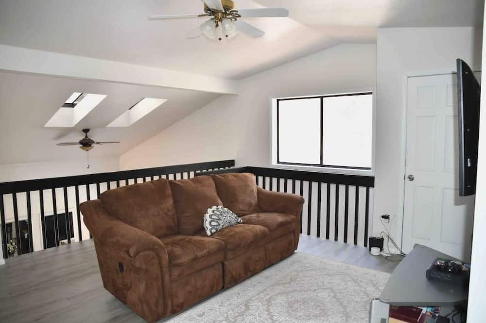 Photo of Livingroom in Flagstaff