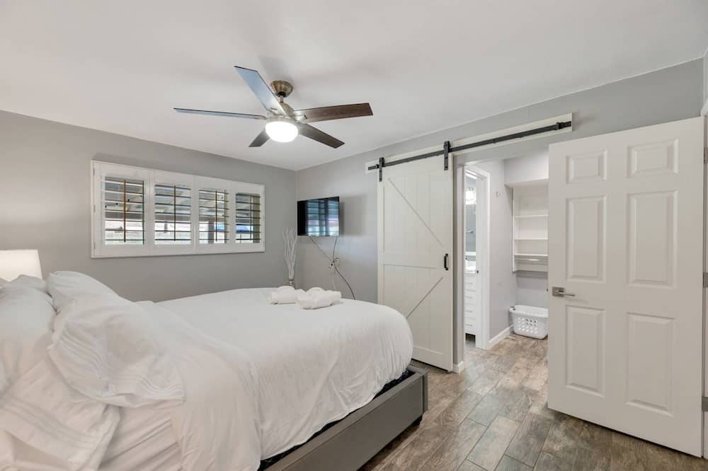 Photo of Bathroom in Park Scottsdale One