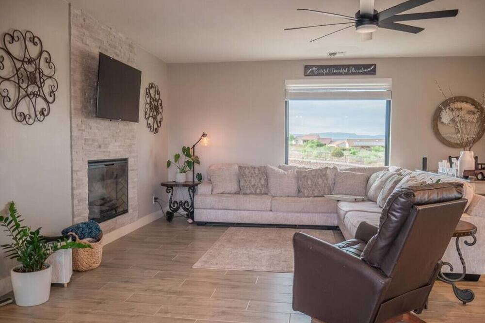 Photo of Livingroom in Cottonwood-Verde Village