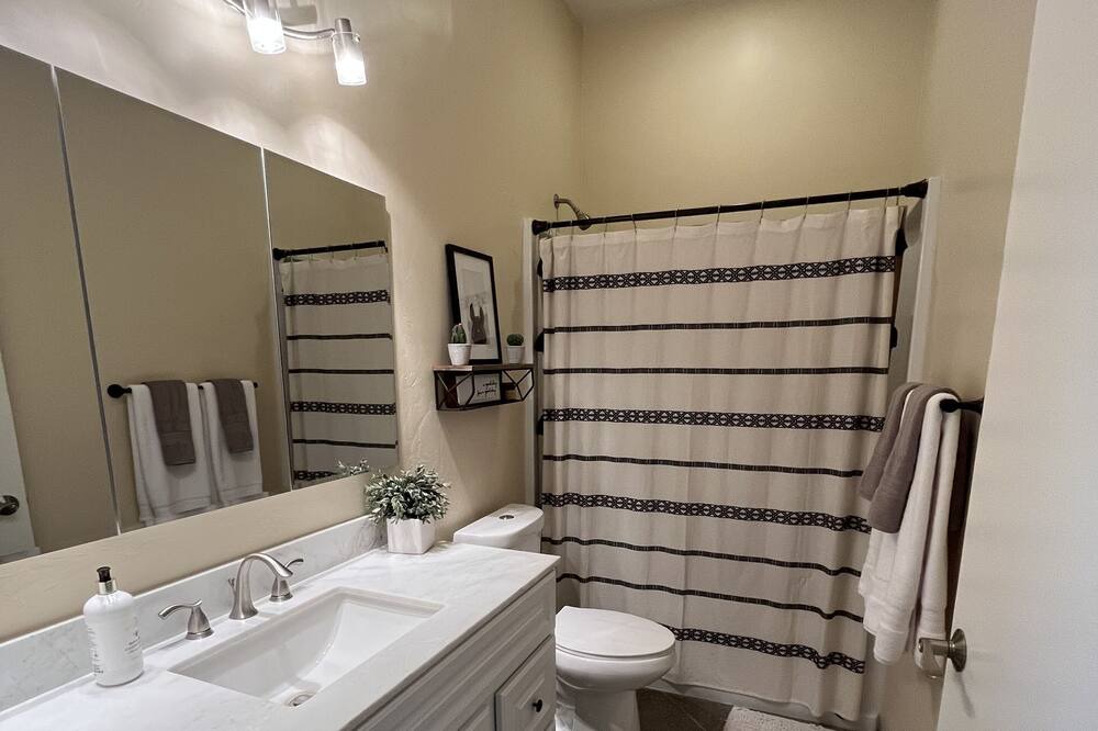 Photo of Bathroom in Marana