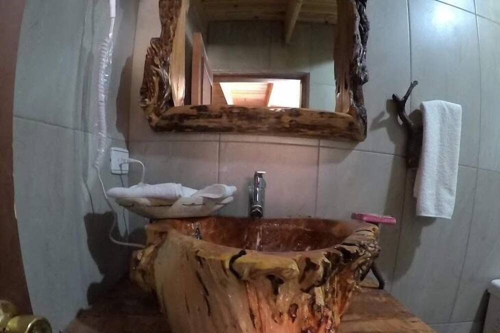 Photo of Bathroom in Creel