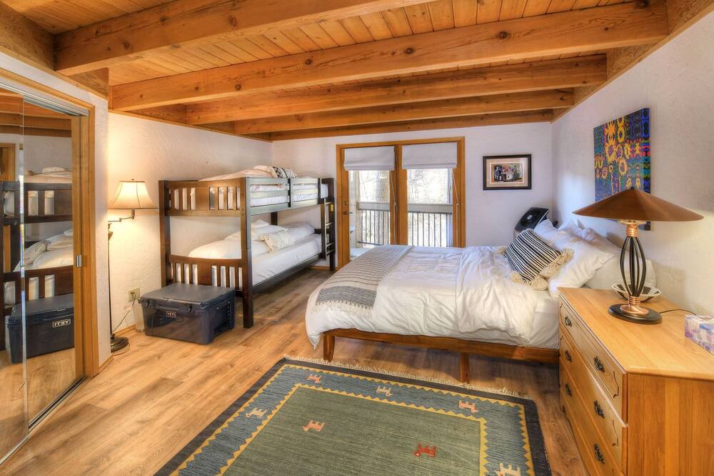 Photo of Bedroom in Summerhaven