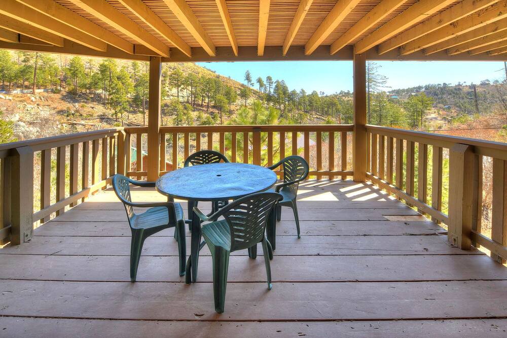 Photo of Patio Balcony in Summerhaven