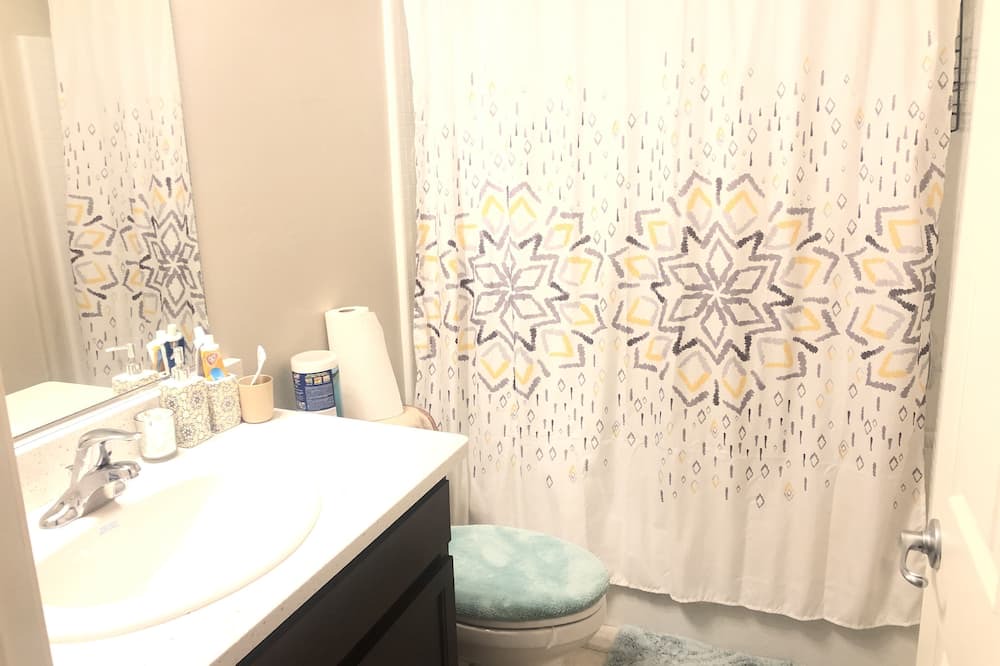 Photo of Bathroom in Marana