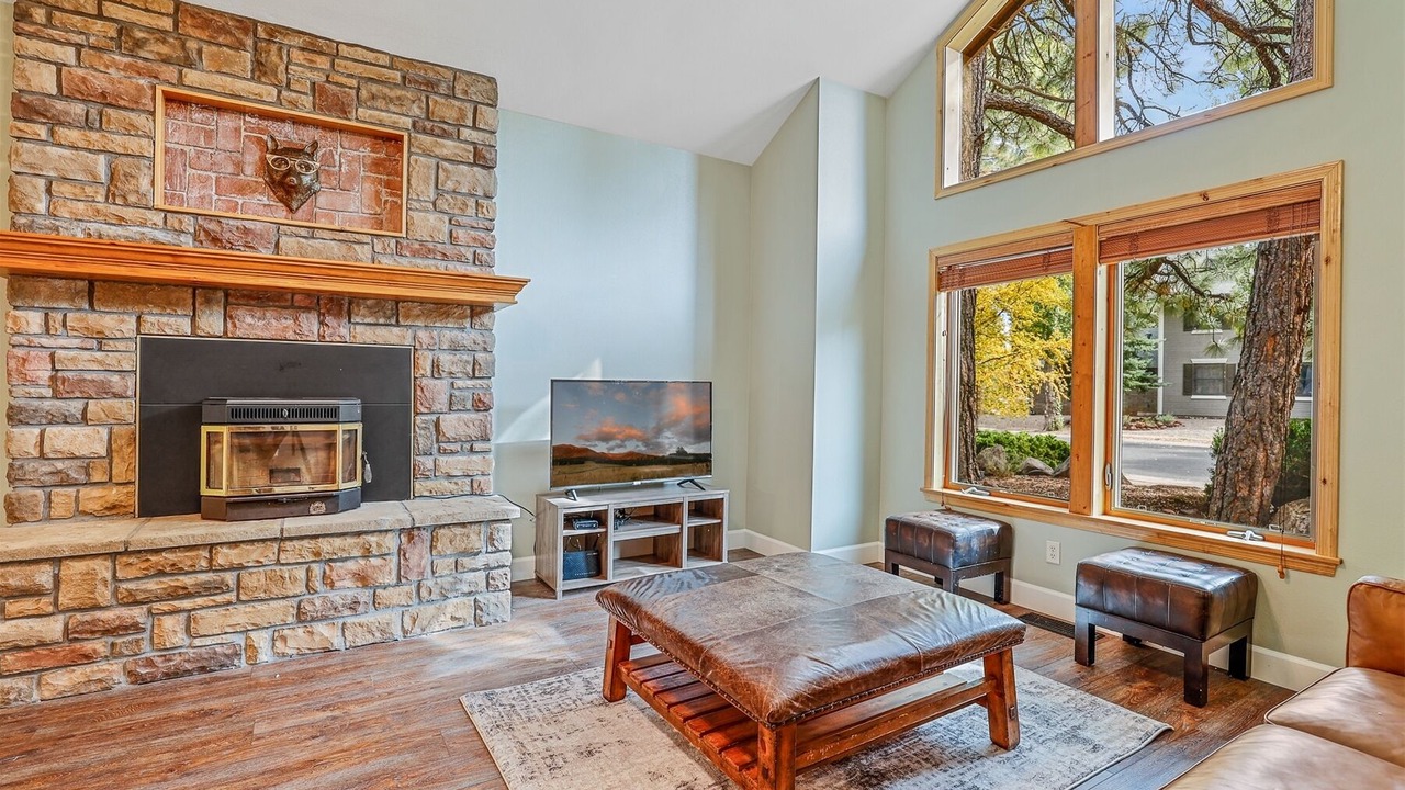 Photo of Livingroom in Flagstaff