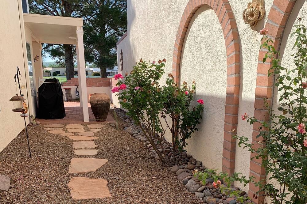 Photo of Outdoor in Country Club Estates