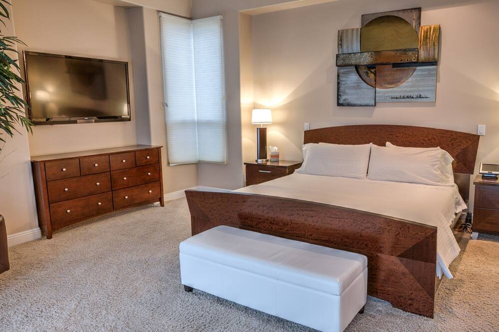 Photo of Bedroom in Central Scottsdale