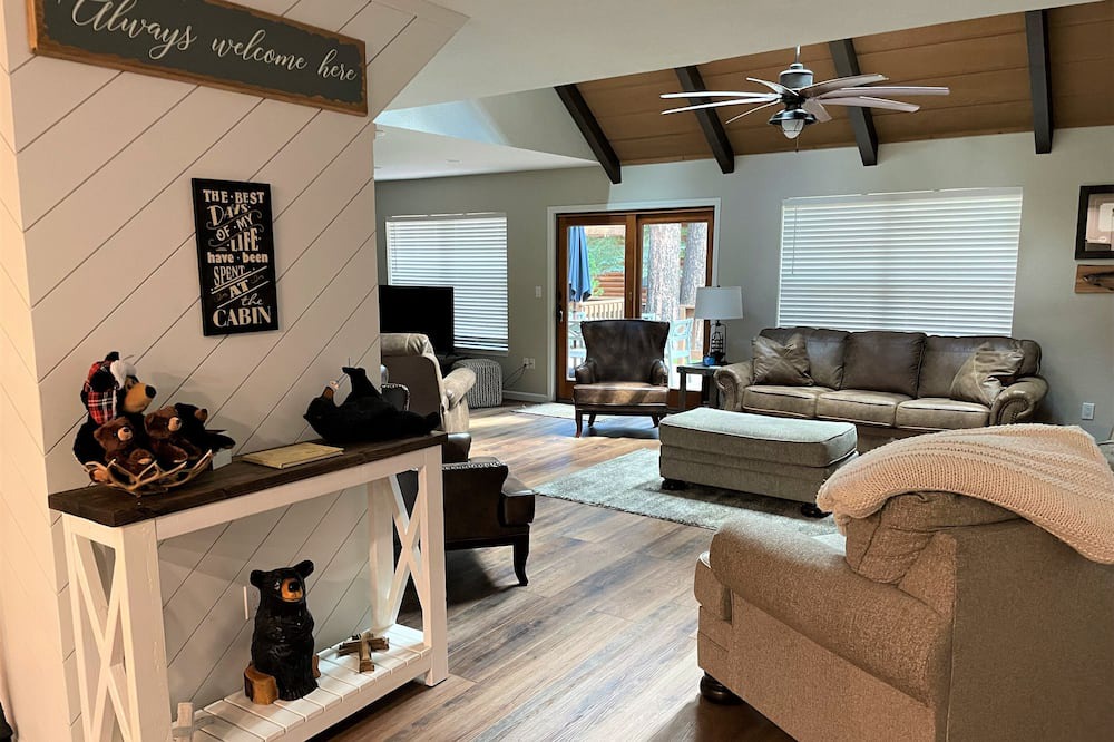 Photo of Livingroom in Pinetop