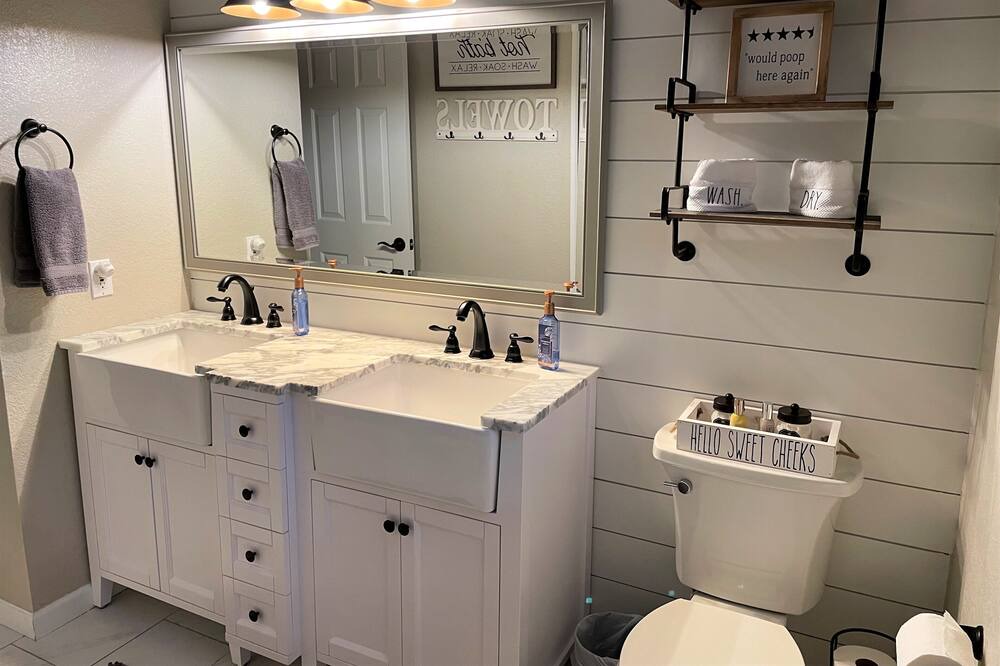 Photo of Bathroom in Pinetop