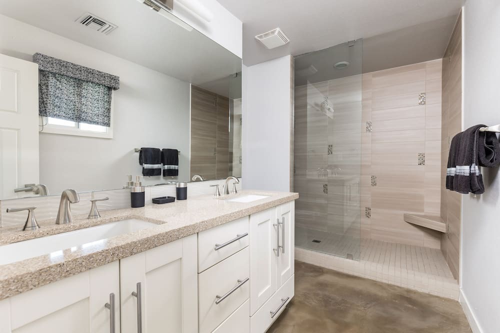 Photo of Bathroom in Park Scottsdale One