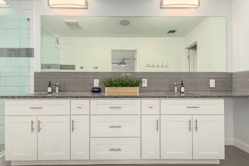Photo of Bathroom in Scottsdale Estates Nine